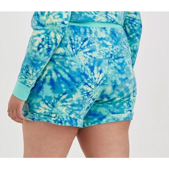 Torrid 1 (1X 14/16) Blue Tie Dye Everyday Cozy Fleece Shorts 5" Inseam w/Pockets - Picture 4 of 4